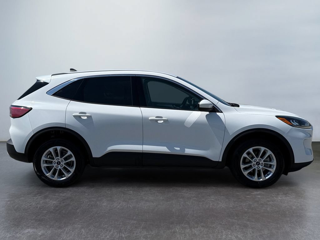 Used 2020 Ford Escape SE AWD/4WD image 2