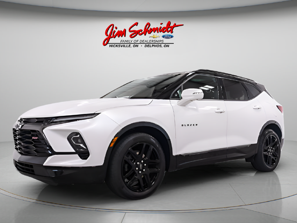 Used 2024 Chevrolet Blazer RS w/ Driver Confidence II Package AWD/4WD image 3