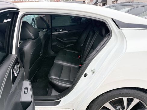 Used 2017 Nissan Maxima 3.5 SL image 20