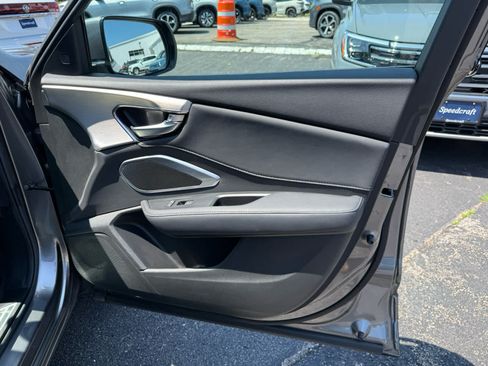 Used 2024 Acura RDX SH-AWD image 9