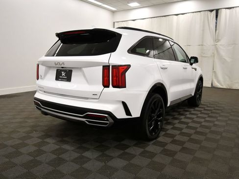 Certified 2023 Kia Sorento SX AWD/4WD image 8