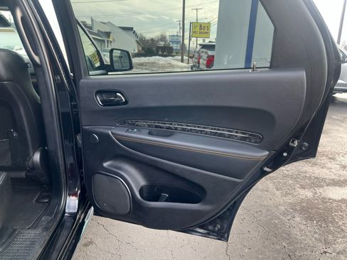 Used 2023 Dodge Durango R/T w/ Hemi Orange Plus Package image 30