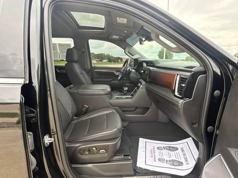 Used 2023 GMC Sierra 1500 Denali w/ Denali Reserve Package AWD/4WD image 35