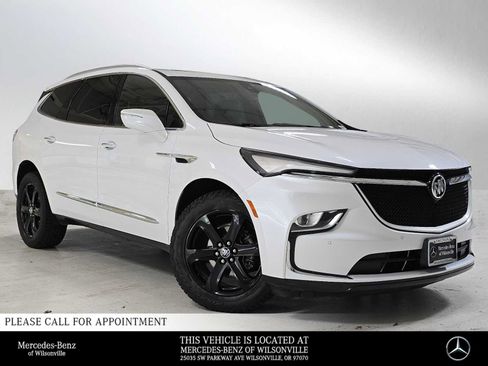 Used 2023 Buick Enclave Essence w/ Experience Buick Package AWD/4WD image 1