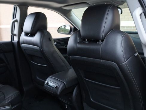 Used 2016 Buick Enclave Leather w/ Trailering Package image 21