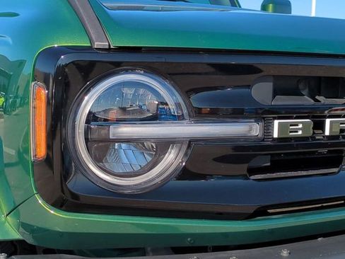 Used 2024 Ford Bronco Outer Banks image 10