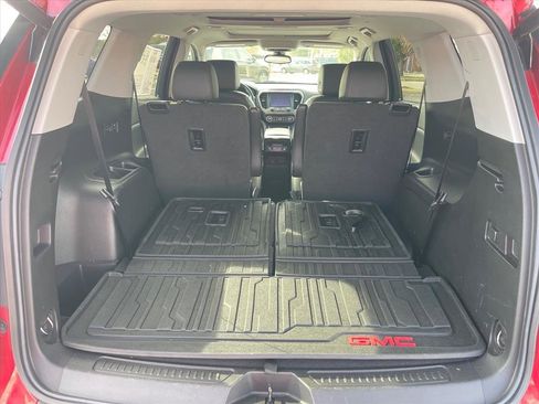 Used 2022 GMC Acadia AT4 w/ Technology Package image 14