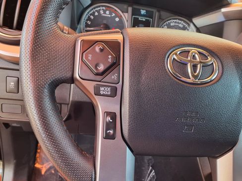 Used 2023 Toyota Tacoma SR5 RWD image 17