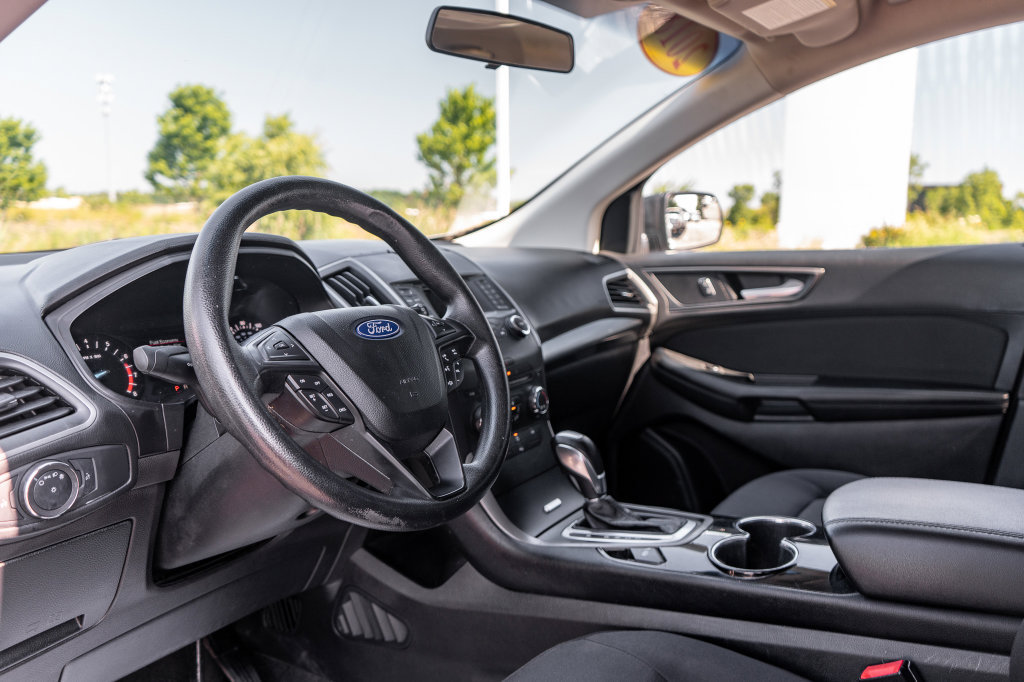 Used 2018 Ford Edge SE AWD/4WD image 18