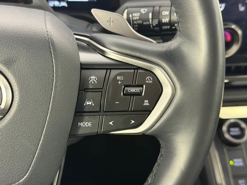 Used 2024 Lexus GX 550 w/ Accessory Package (Z1) AWD/4WD image 29
