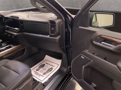 Used 2024 Chevrolet Silverado 1500 RST AWD/4WD image 20