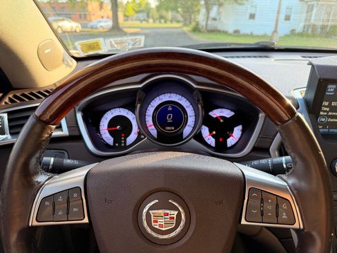 Used 2010 Cadillac SRX Luxury AWD/4WD image 16