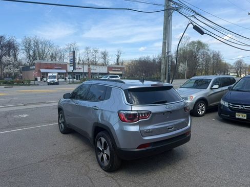 Used 2017 Jeep Compass Latitude w/ Popular Equipment Group image 7