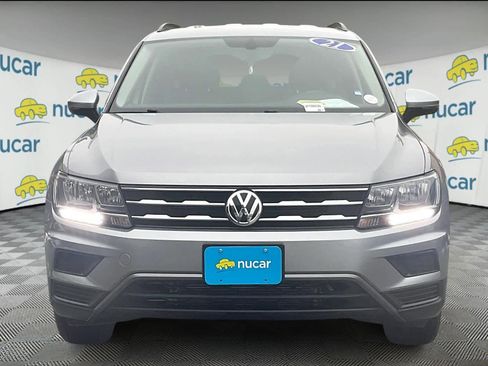 Used 2021 Volkswagen Tiguan SE image 2