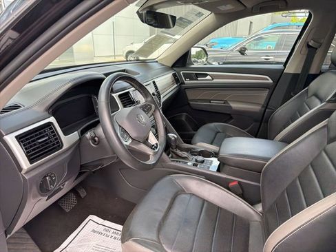 Used 2021 Volkswagen Atlas SEL Premium image 8