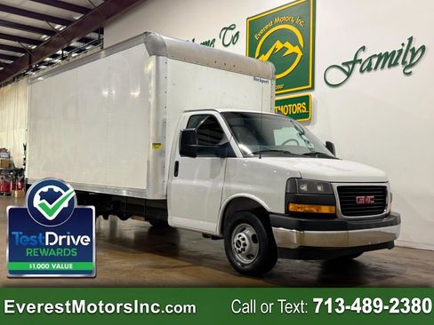 Used 2023 GMC Savana 3500 Extended w/ Power Convenience Package RWD image 1