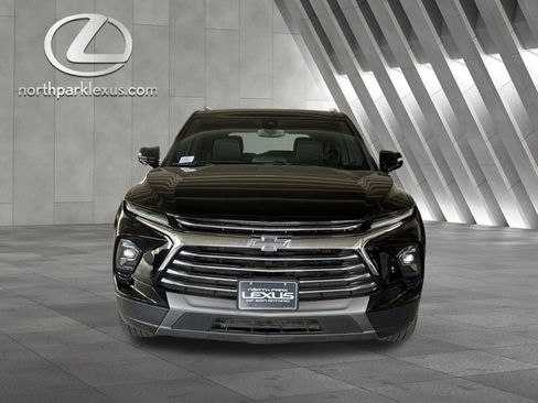 Used 2023 Chevrolet Blazer Premier image 7