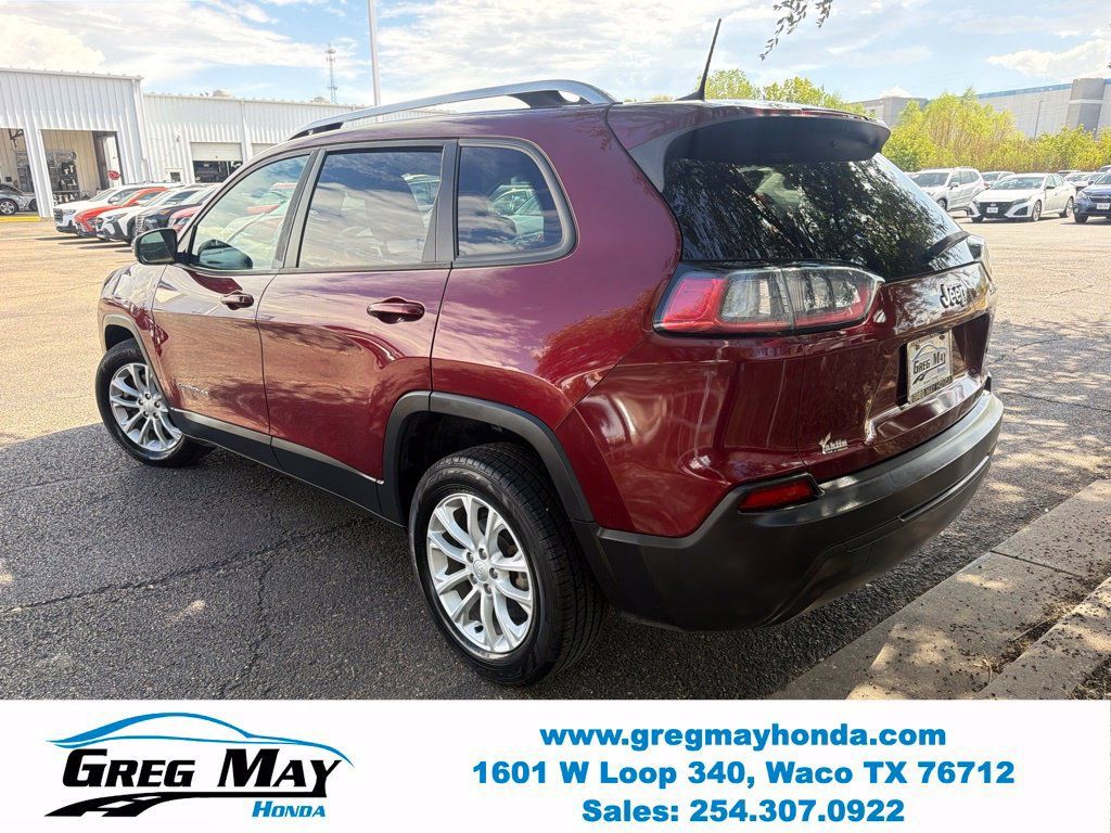 Used 2021 Jeep Cherokee Latitude FWD image 6
