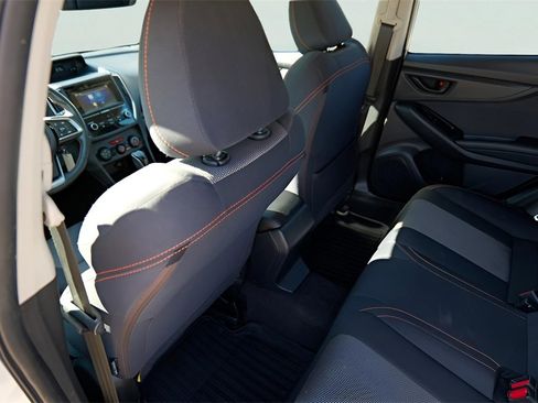 Used 2018 Subaru Crosstrek 2.0i Premium w/ Eyesight System image 19