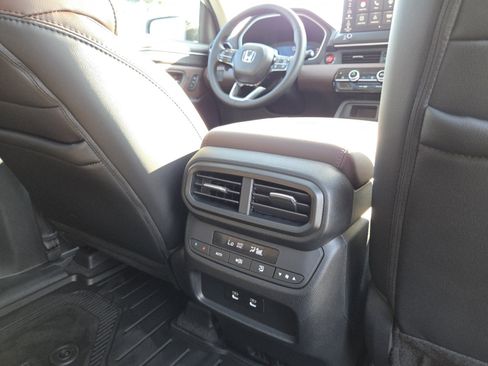 New 2026 Honda Pilot Touring image 24