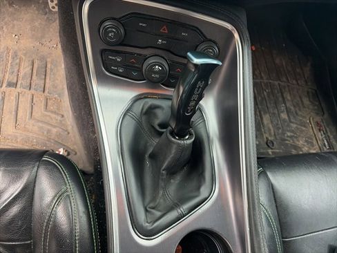 Used 2015 Dodge Challenger R/T w/ Quick Order Package 22B R/T image 10