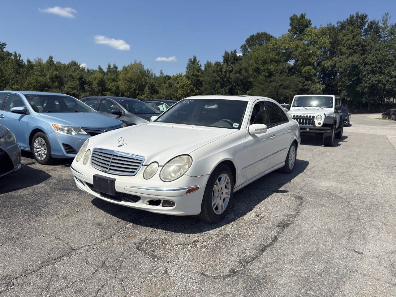 Used 2005 Mercedes-Benz E 320 Sedan image 2