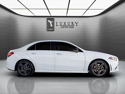 Used 2021 Mercedes-Benz A 220 image 9
