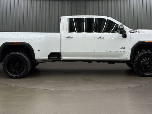 Used 2026 GMC Sierra 3500 Denali w/ Denali Reserve Package AWD/4WD image 6
