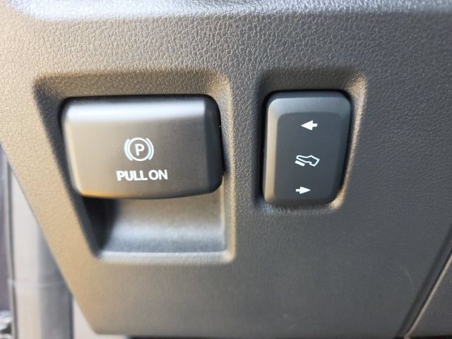 Used 2024 Ford Expedition Max XLT RWD image 32