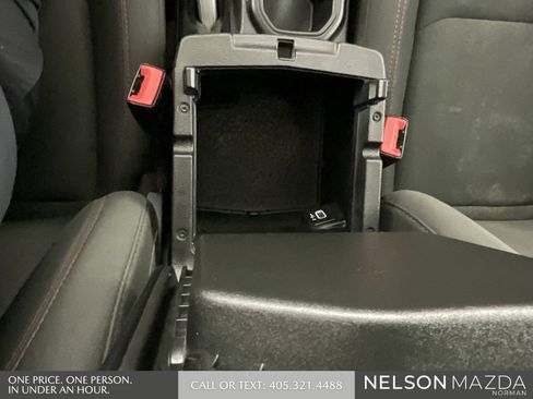 Used 2018 Jeep Wrangler Unlimited Rubicon w/ Dual Top Group image 41