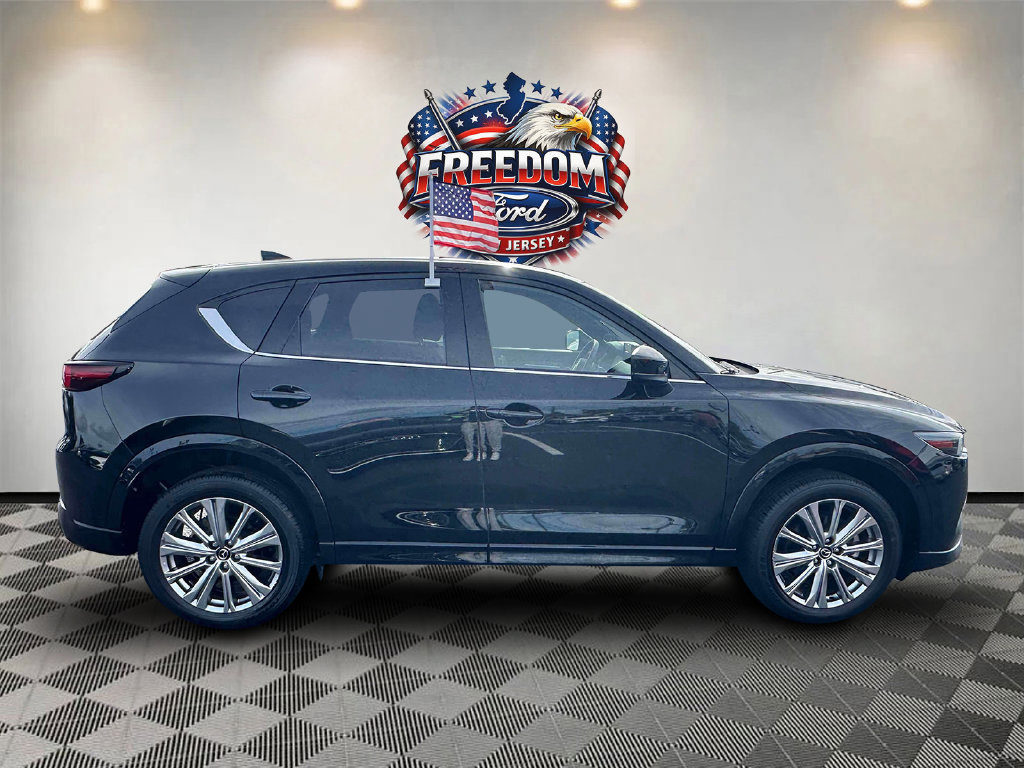 Used 2023 MAZDA CX-5 Signature AWD/4WD image 4