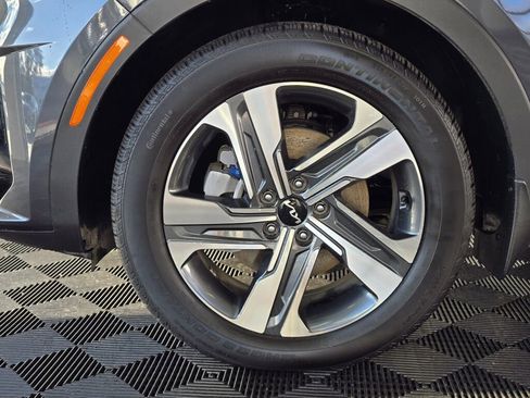 Used 2023 Kia Sorento SX Prestige image 11
