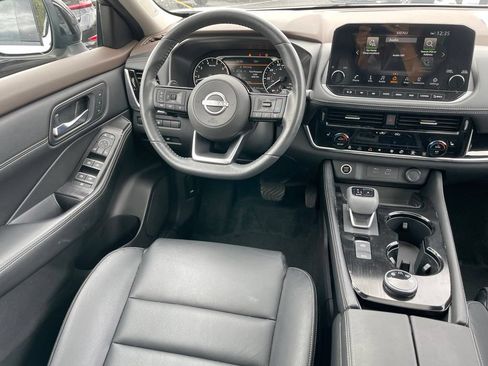 Certified 2023 Nissan Rogue SL w/ SL Premium Package AWD/4WD image 9