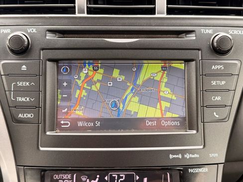 Used 2012 Toyota Prius V Three image 30