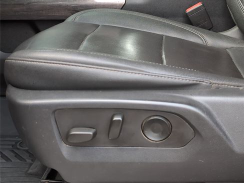 Used 2022 Chevrolet Silverado 1500 LTZ image 10