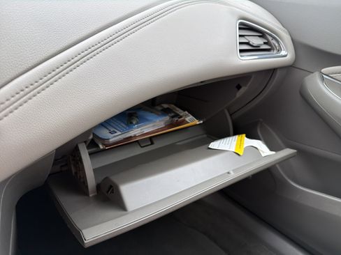 Used 2016 Chevrolet Cruze Premier FWD image 37