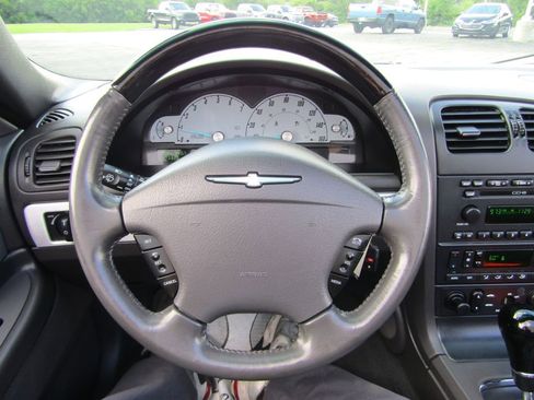 Used 2002 Ford Thunderbird image 29