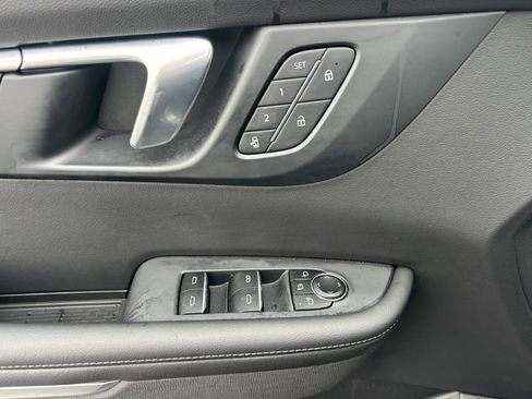 Used 2025 Buick Enclave Sport Touring w/ Power Package image 11