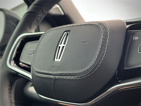 New 2025 Lincoln Navigator Reserve w/ Jet Appearance Package image 37