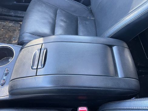 Used 2017 Toyota Highlander Limited image 23