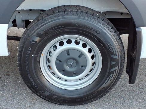 New 2025 Mercedes-Benz Sprinter 2500 image 22