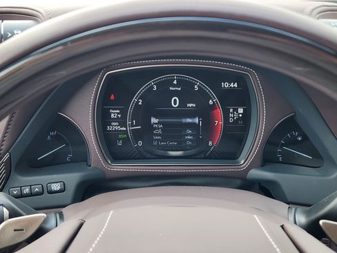 Used 2018 Lexus LS 500 w/ Interior Upgrade Package RWD image 18