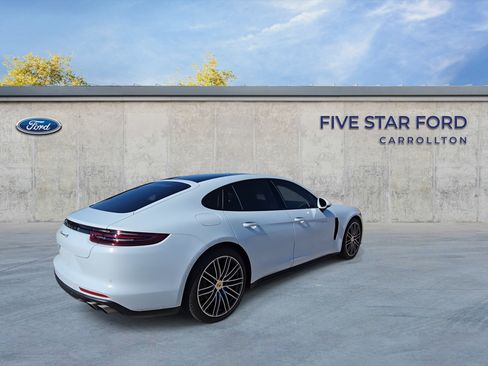 Used 2018 Porsche Panamera 4S image 8