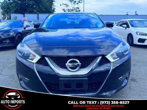 Used 2016 Nissan Maxima Platinum w/ Interior Lighting Package image 2