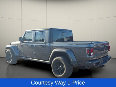 Used 2021 Jeep Gladiator Sport AWD/4WD image 6