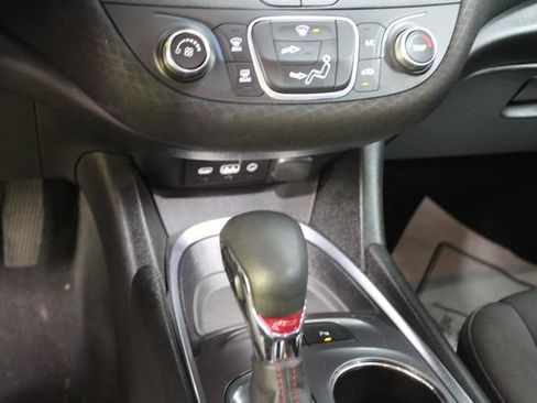 Used 2022 Chevrolet Malibu RS FWD image 20