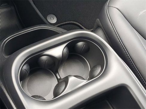 New 2026 Chrysler Pacifica Select image 28