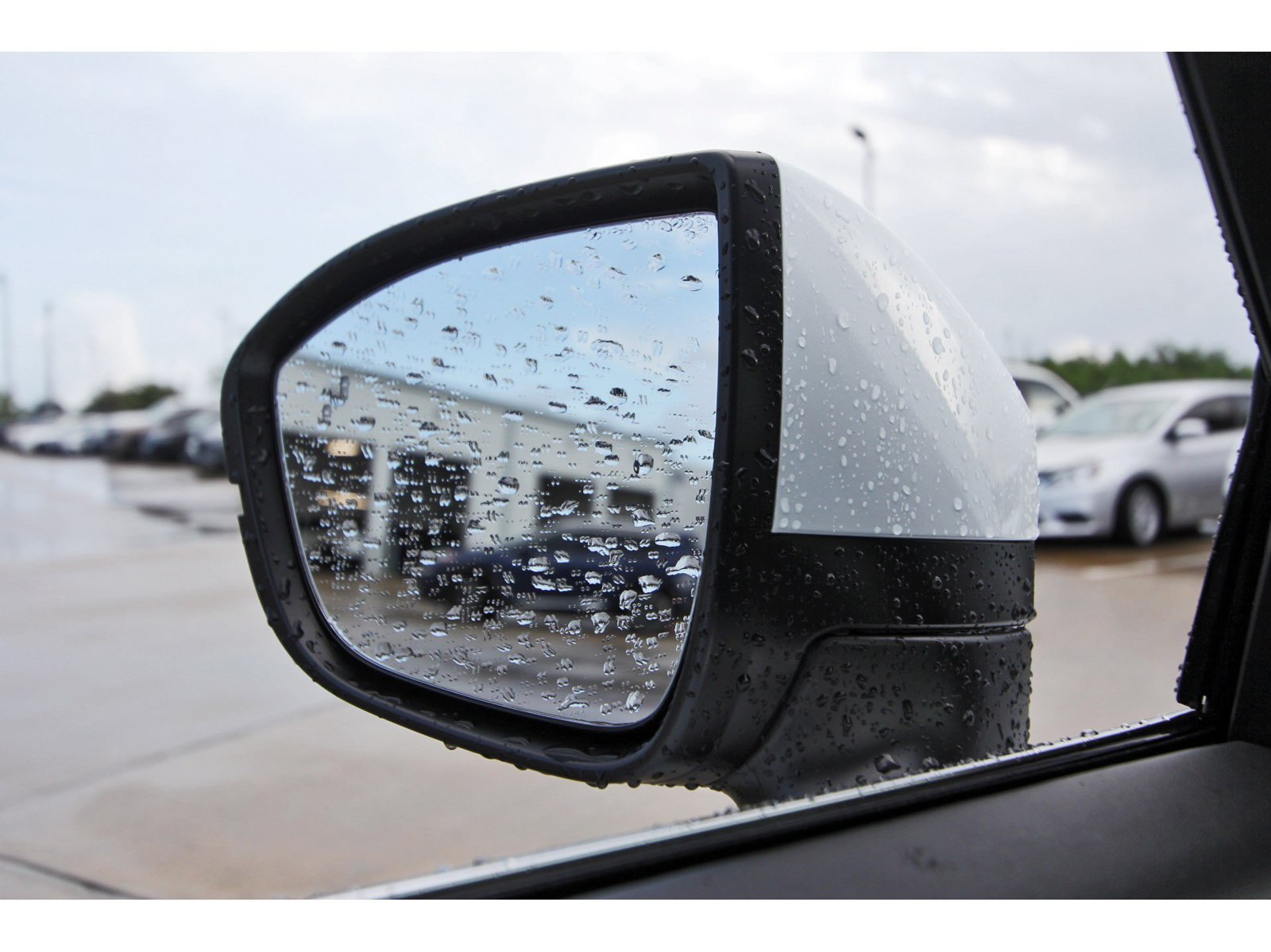 Certified 2025 Nissan Pathfinder SV FWD image 11