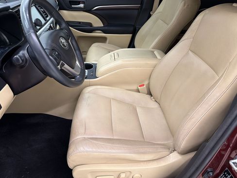 Used 2016 Toyota Highlander Limited AWD/4WD image 5