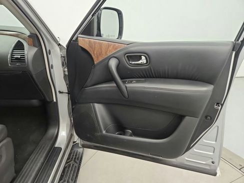 Used 2024 Nissan Armada SL image 33